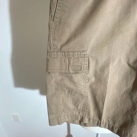 Men's Columbia Shorts - Size 34W/10L - Picture 4 of 8